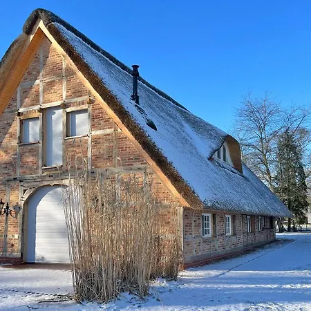 Semesterbostad 3 Bedroom Stunning In Sittensen Kalbe